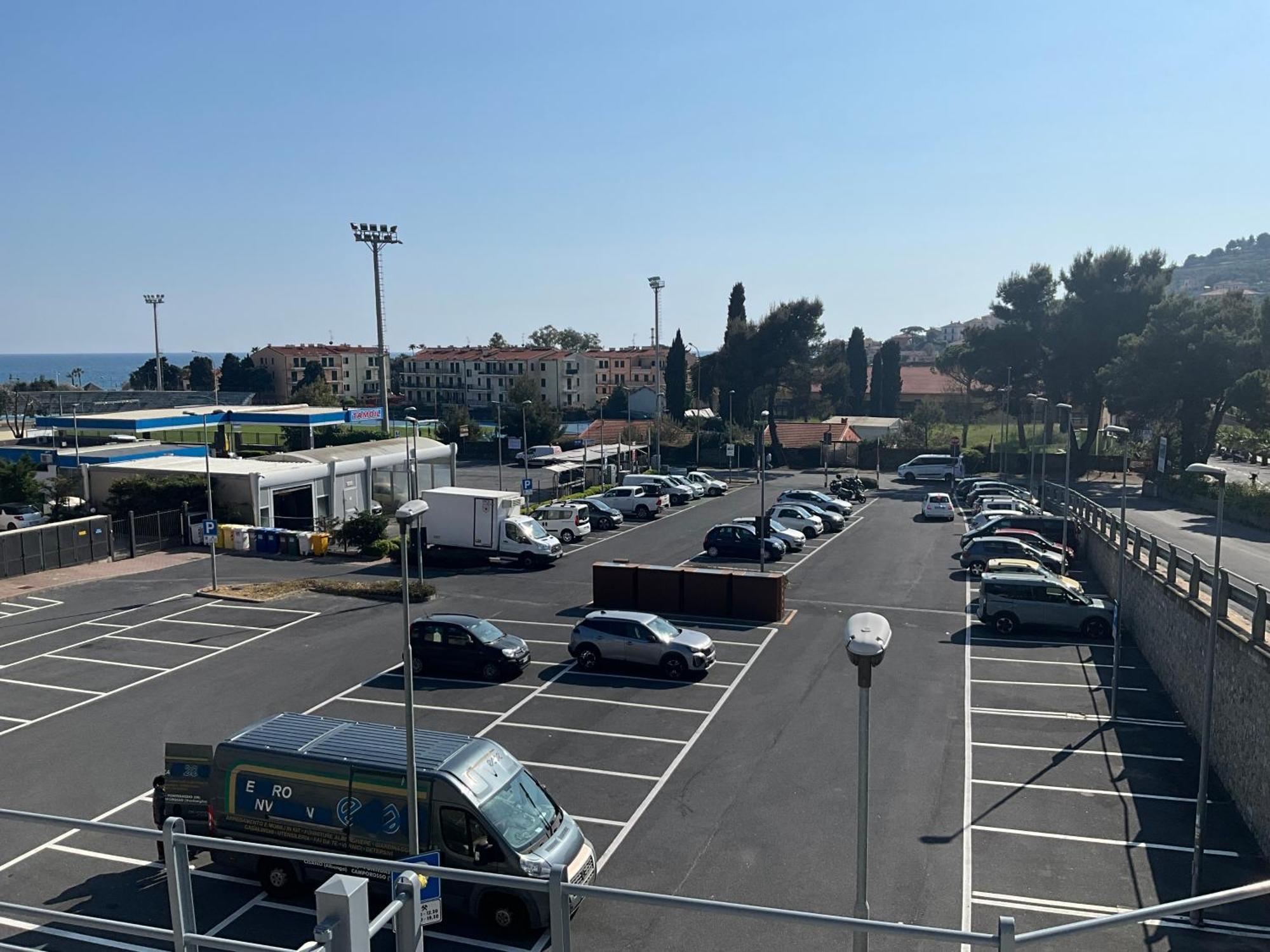 Studio Mer Piscine Cala Di Sole Imperia Italie Mono Locale Une Seule Piece Bagian luar foto